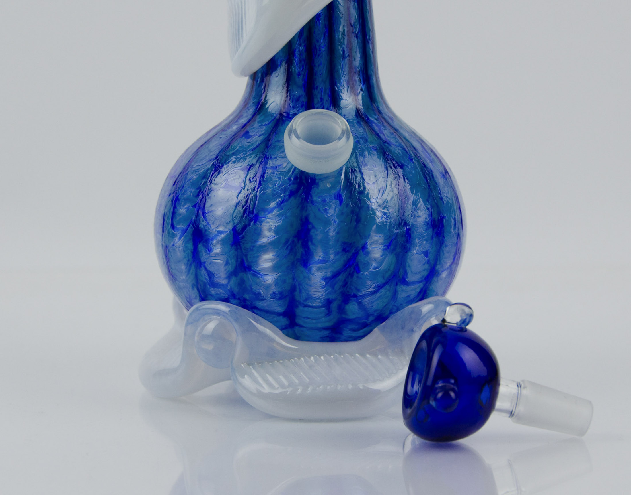 Noble Art Glass Bong